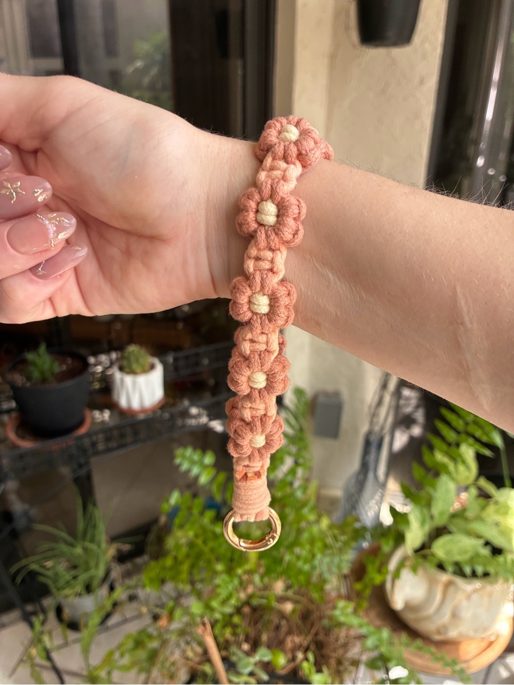 Peach Floral Macrame Key & Card Holder with Gold Ring Handmade - Picture 2 of 4